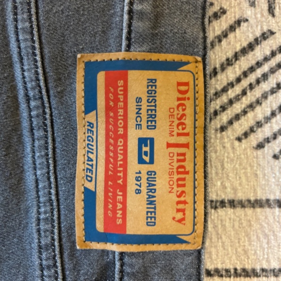 Diesel Black Denim Jeans - Slim Fit/Mid Waist/ Slim Leg 34 x 30 - Picture 4 of 7